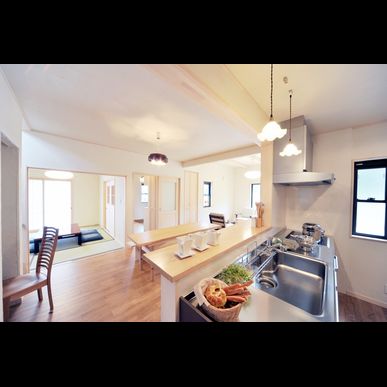 不動産の仲介業者として任意売却を成立させます